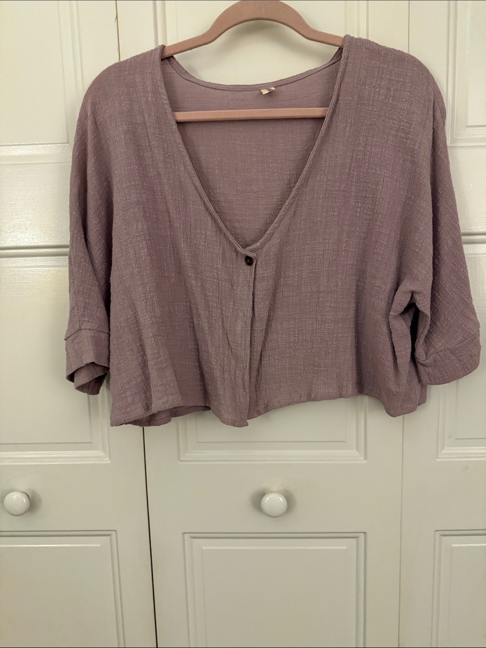 Unk Dusty Mauve V-Neck Cropped Button-Front Top